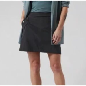 Athleta Vienna Cargo Skort Pockets Skirt Black 12